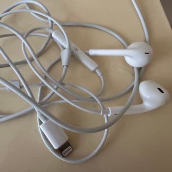 Hepsiburada Orijinal Olmayan Ve Kırık Apple EarPods Teslimatı