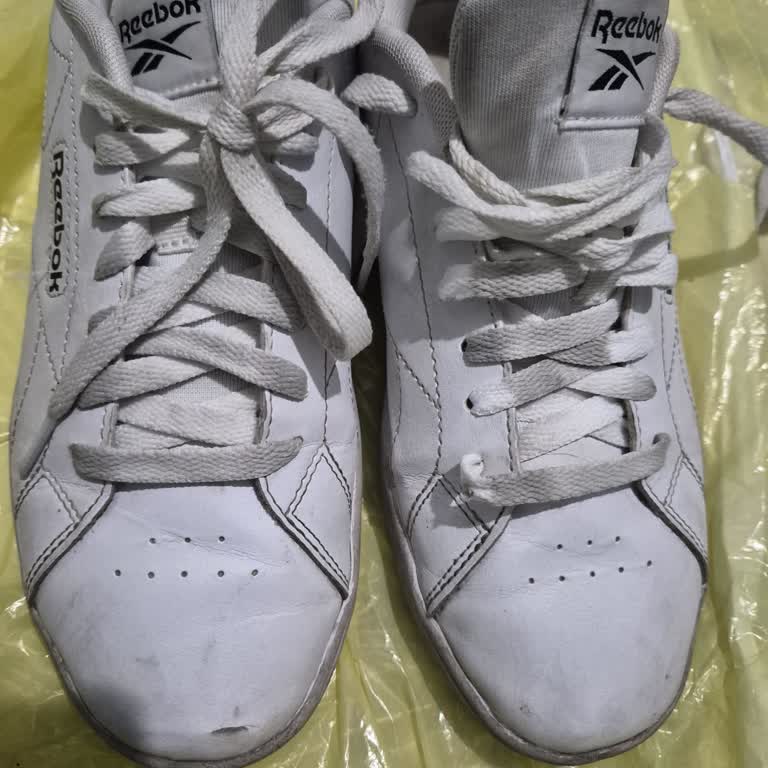 Ayakkabının Kısa Sürede Yırtılması Ve Mağazanın Fotoğraf Üzerinden Olumsuz Karar Vermesi