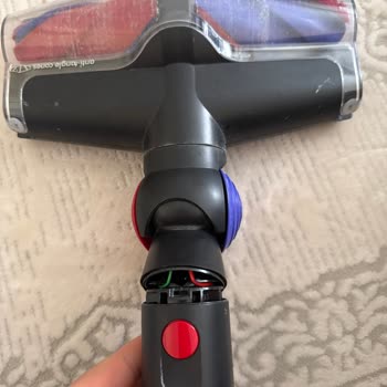 Dyson V16 Süpürge Başlığının Garanti Kapsamında Ücretsiz Değiştirilmesi Talebi