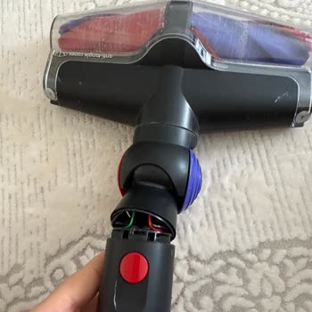 Dyson V16 Süpürge Başlığının Garanti Kapsamında Ücretsiz Değiştirilmesi Talebi