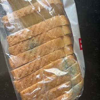 Aro Tost Ekmeği Küflenmiş, Son Kullanma Tarihi Yok, İade Talebi