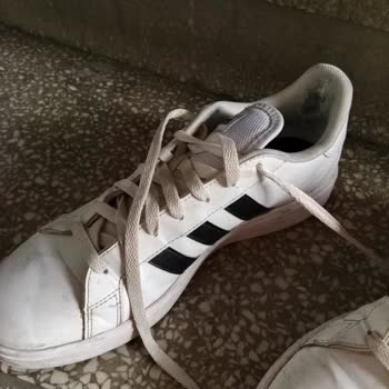 Adidas Sneaker’da Topuk Açılması Ve Değişim/İade Talebi