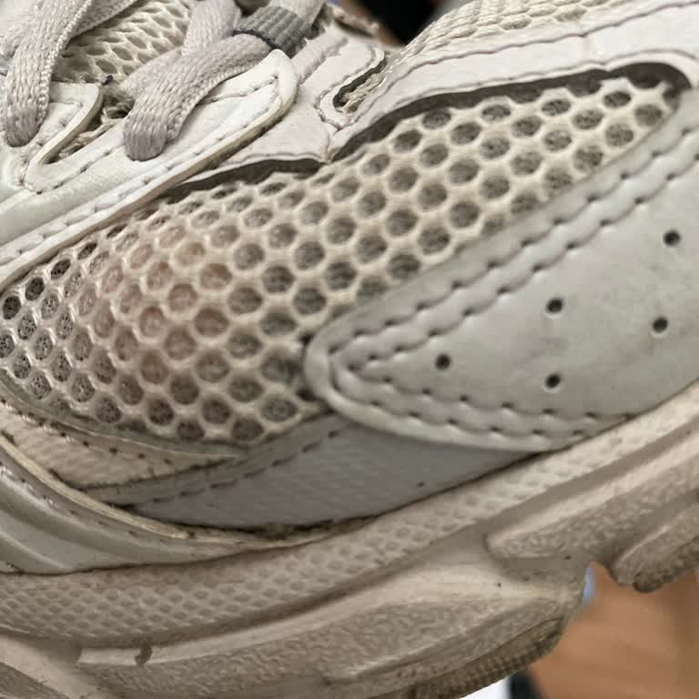 Sneaks Up Üzerinden Alınan New Balance 530 Ayakkabının Hızlı Deformasyonu Ve Ücret İadesi Talebi