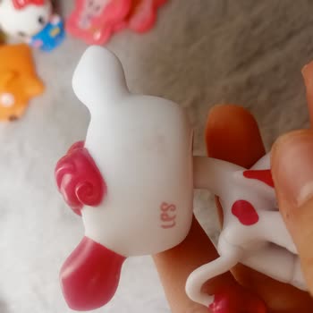 Littlest Pet Shop Figürlerinde Aniden Oluşan Kararmalar Ve Değişim Talebi