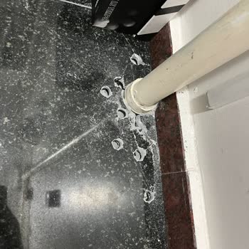 Türk Telekom’un Fibre Dönüşüm Çalışması Binamıza Delik Açtı Ve Zarar Verdi