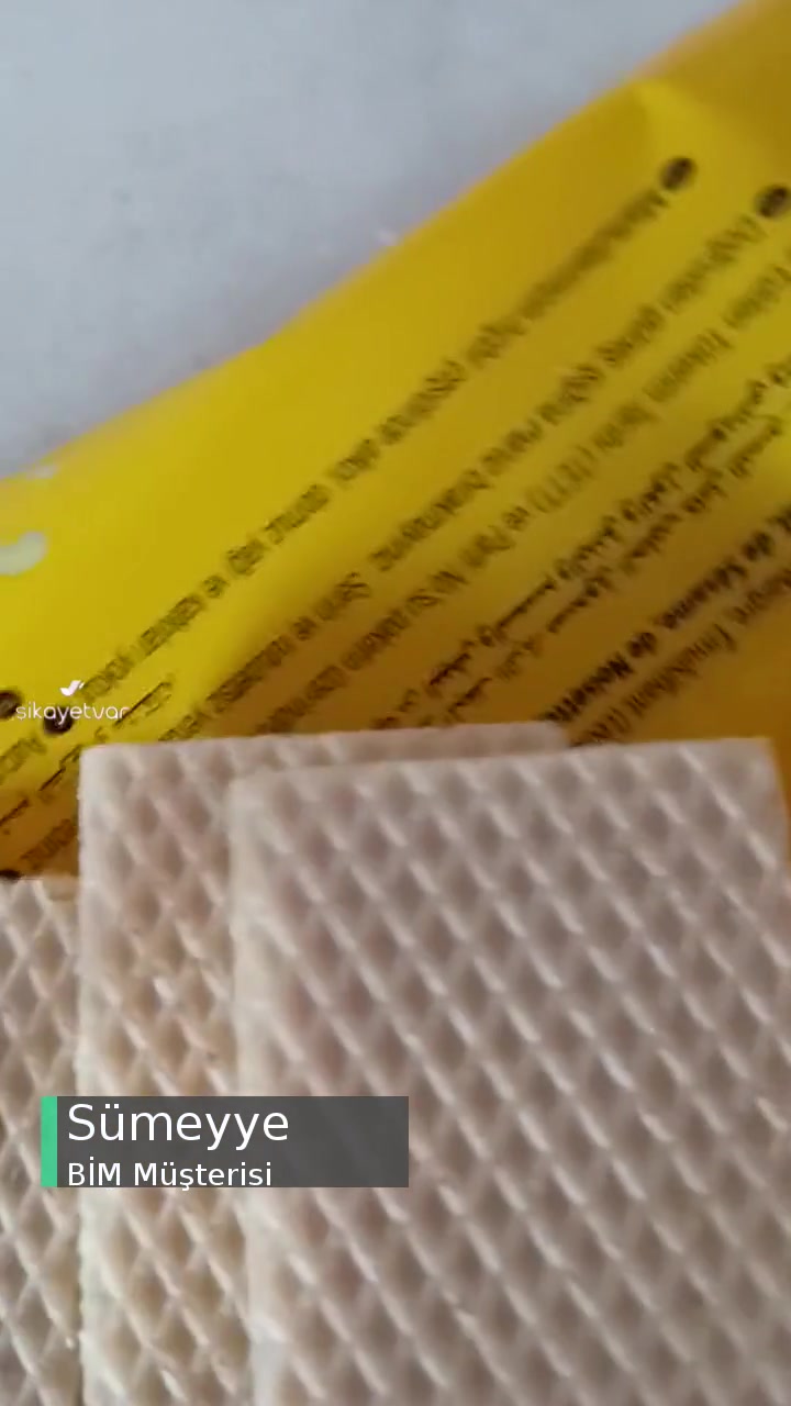 BİM Üründen Siyahımsı Kül Gibi Bir Şey Çıktı! videonun kapak resmi