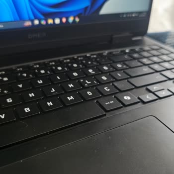 HP Omen Laptopun Bombeli Klavyesi İçin Ayıplı Ürün Değişimi Talebi