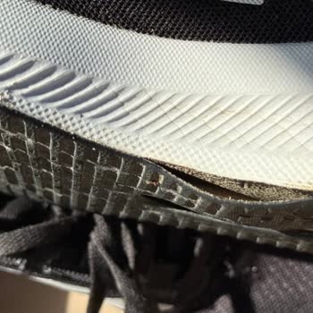 Boyner'de Satın Aldığım Adidas Ayakkabısının Tabanı Ayrıldı Ve Garanti Reddi