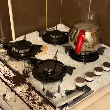 Kumtel Ocak Camı Patladı, Anne Yanık Aldı Ve Servis Yanıt Vermiyor