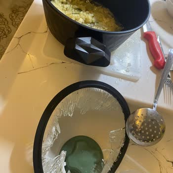 Kapağındaki Cam Patlaması Ve 36 Gün Süren İade Gecikmesi