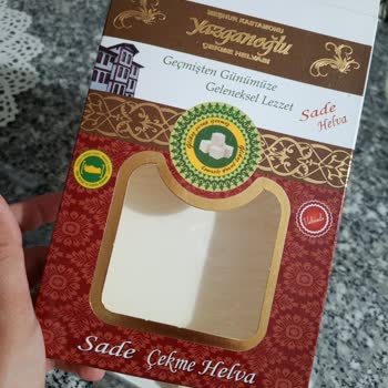 Yazganoğlu Çekme Helvada Yabancı Poşet Parçaları Ve Bayatlık Sorunu
