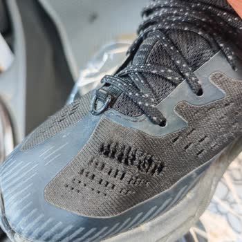 Merrell Koşu Ayakkabısında File Yırtılmaları İçin Garanti Reddi Ve Değişim Talebi