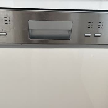 Teka Bulaşık Makinesinde Sepet Paslanması Ve Kopması