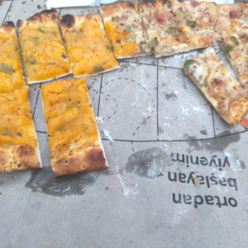 Unla Kaplı Pide, Tatı Bozan Ve Rahatsız Eden Bir Deneyim