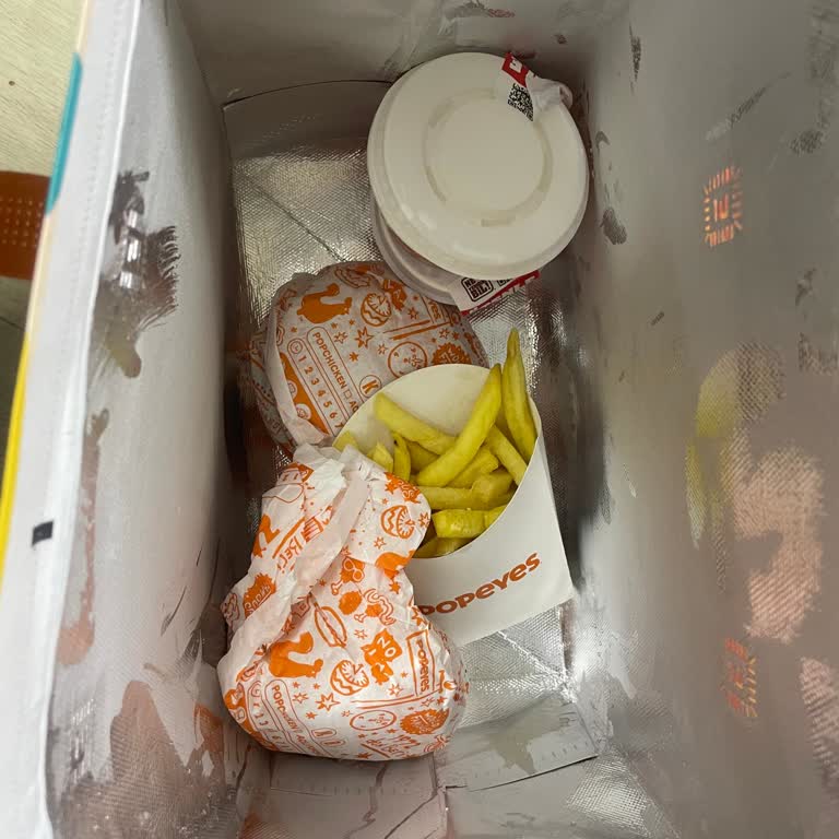 Popeyes Komple Yanlış Geldi