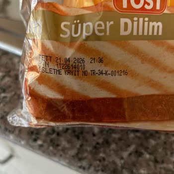 UNO Süper Tost Ekmeği Dilimleri Parçalanmış, Kalite Kontrolü Yetersiz
