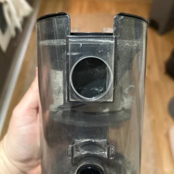 Kayıp Küçük Parça Nedeniyle 800 TL'lik Toz Haznesi Değişimi Talebi