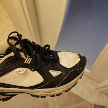 Ayakkabının 4 Ayda Yırtılması Ve Şikayetimin Reddedilmesi