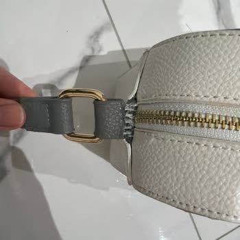 Derimod Çantam 3 Ayda Yırtıldı, 6 Aylık Süre Dışında Yardım Reddedildi