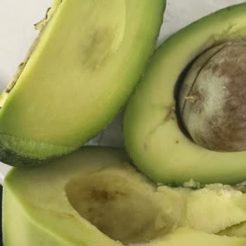 Migros’ta İndirimli Avokadolar Olgunlaşmadı Ve Bozuldu
