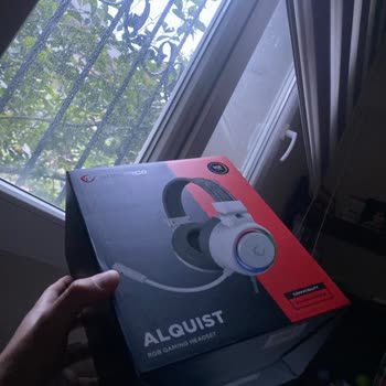 LED Işığı Açıldığında Kulaklıkta Cızırtı Sesi Ve İade Talebi