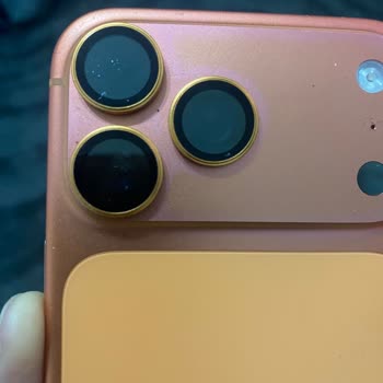 Kısa Sürede Renk Atan İphone 17 Pro Max Kasa Ücretsiz Değişim Talebi