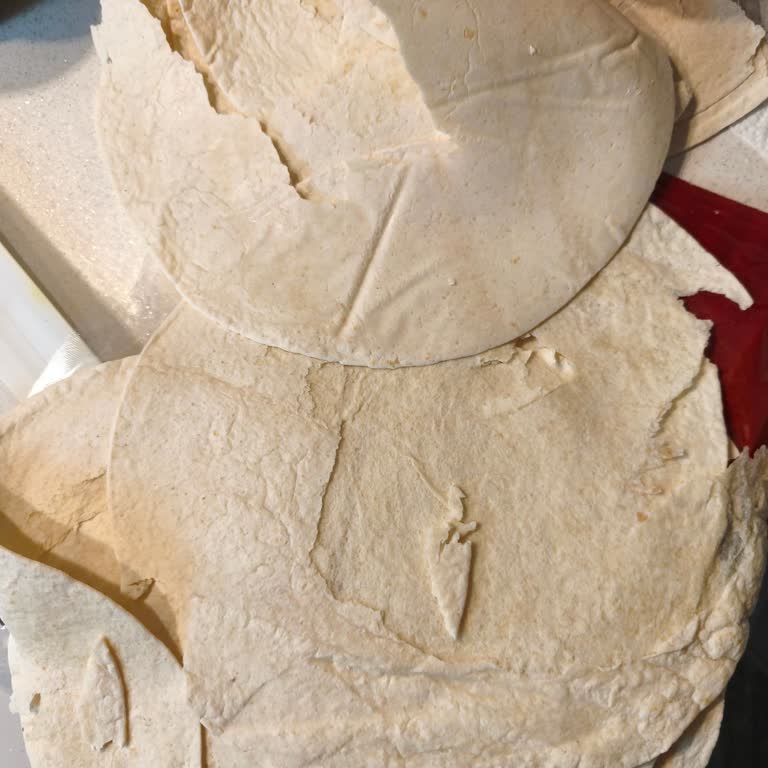 Hamur Hali Lavaşlar Kullanılamaz, Yemek Planı Bozuldu