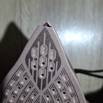 Alt Taban Kırılan Philips Azur Buharlı Ütü İçin Garanti Kapsamında Hızlı Çözüm Talebi