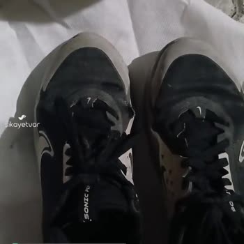 FLO Mağazasından Alınan Nike Marka Spor Ayakkabı 2 Ayda Yırtılması