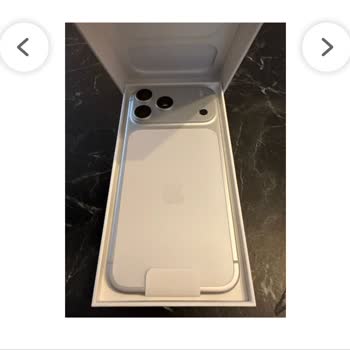 Hepsiburada'dan Alınan Iphone 17 Pro Max'te Kamera Lensinde Toz, Değişim Talebine Cevap Gelmedi