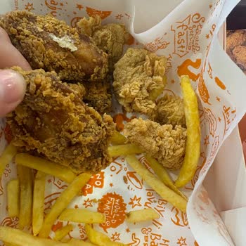 Popeyes Şubesinde Kalitesiz Ve Hijyenik Ürünler Nedeniyle Ücret İadesi Talebi