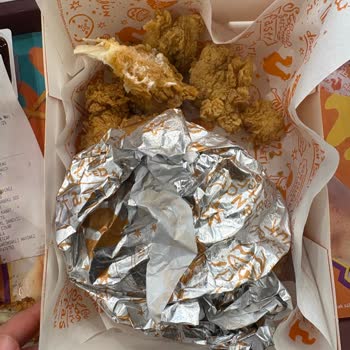 Popeyes Şubesinde Kalitesiz Ve Hijyenik Ürünler Nedeniyle Ücret İadesi Talebi