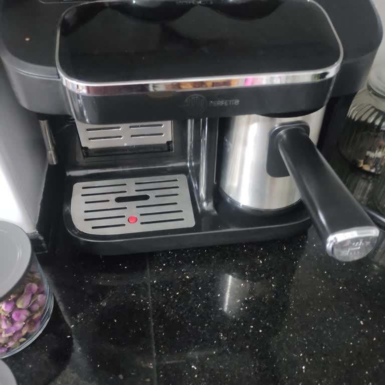Espresso Makinesi Türk Kahvesi Pişirmiyor, Servis Sorunu Çözülmedi Ve Değişim İsteniyor