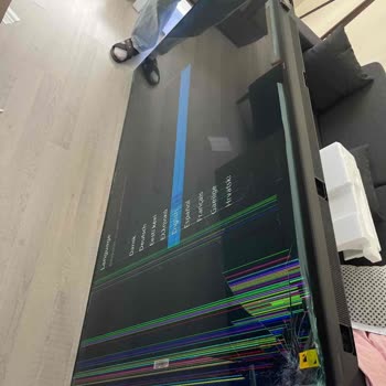 Media Markt'ta Kırık Televizyon İçin Uzun Süreli Cevapsızlık Ve Değişim Talebi