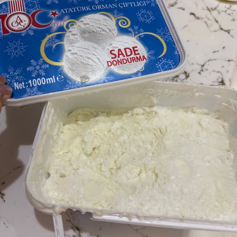 Atatürk Orman Çiftliği Dondurmasında Donmuş Ve Kalitesiz Ürün İçin İade Ve İnceleme Talebi