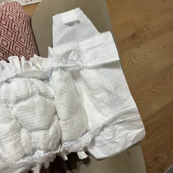 Molfix 5 Numaralı Bebek Bezinde Bant Eksikliği