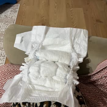 Molfix 5 Numaralı Bebek Bezinde Bant Eksikliği