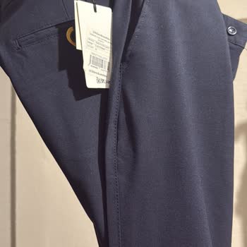 Görsellere Uygun Olmayan Ayakkabı Ve Pantolon, Geciken İletişim