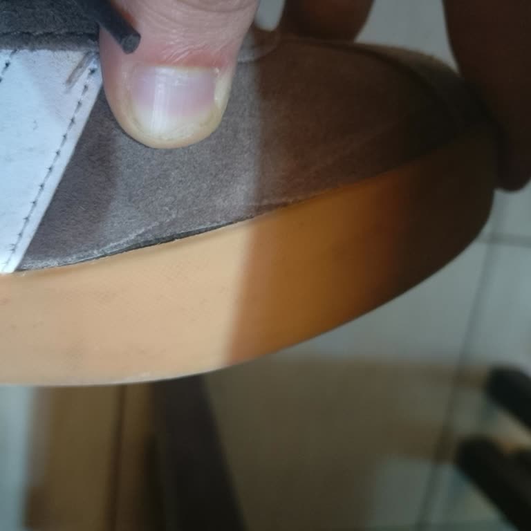 Adidas Court Ayakkabısında Kısa Sürede Yan Patlaması Ve Kalite Hayal Kırıklığı