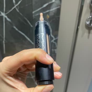 Mac Kayseri Mağazasında Bozuk Makyaj Kalemi Değişim Talebi