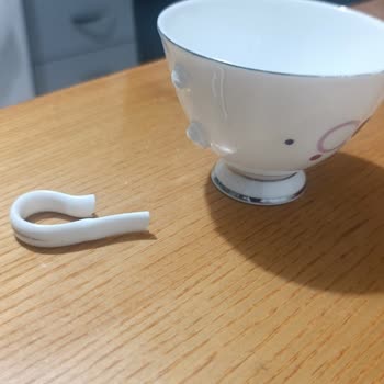 Vestel Servis Çalışanlarının Kahvaltı Takımını Kırması Ve Yalanı