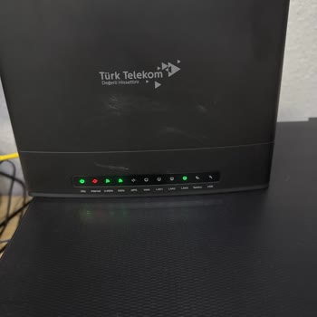 Teknik Servis Hatası Nedeniyle Kesilen İnternet Ve Acil Çözüm Talebi