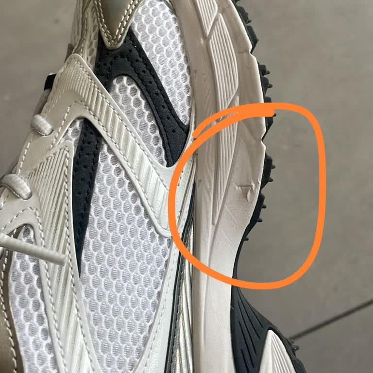 İlk Giyişte Tabanda Soyulan Lacoste Kadın Ayakkabısı Kullanıcı Hatası Olarak Reddedildi