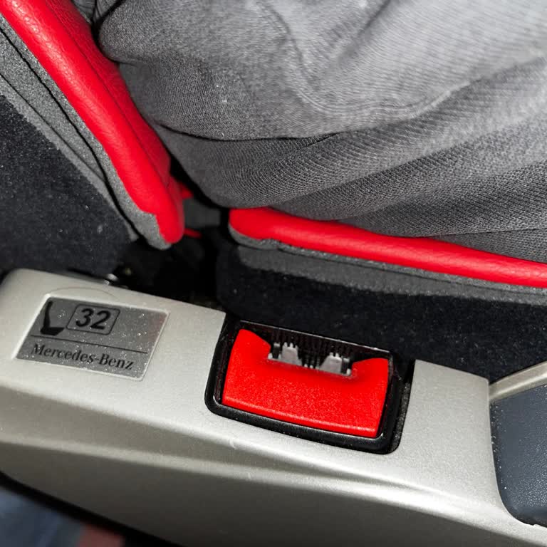 Obilet Ücretli Koltuğun Zorla Değiştirilmesi Ve Muavinin Tehditkar Tutumu