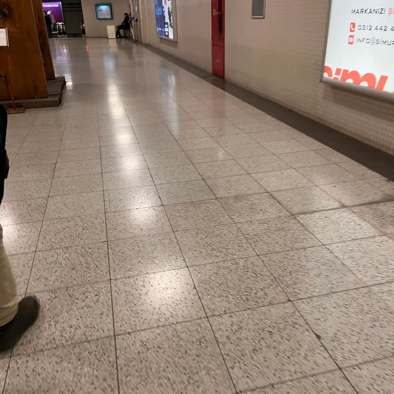 Göztepe İstasyonunda Güvenlik Görevlilerinin İhmalkar Davranışı Yolcuların Güvenliğini Tehdit Ediyor