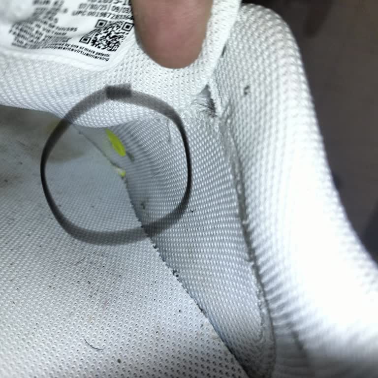 Nike Ayakkabısındaki İç Sertlik Nedeniyle Ayak İncitmesi Ve Değişim Talebi