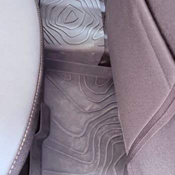 Marmara Park Carwax Şubesinde İç Temizlikte Kalitesiz İşçilik ve 850 TL Fazla Ücret