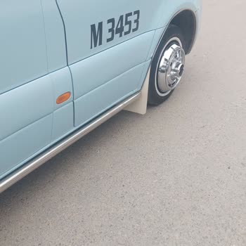 Minibüs Şoförünün Agresif Davranışı Ve Rota Dışı Sürüşü Yolcu Güvenliğini Tehlikeye Attı