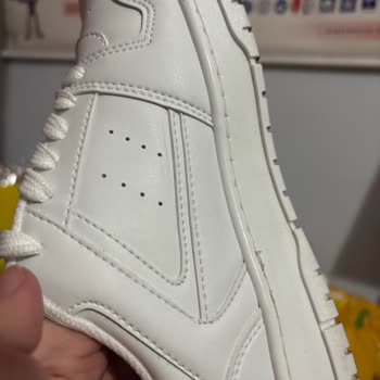 İlk Kullanımda Renk Atan Ve Ayağı Vuran Ayakkabı İçin İade Talebi