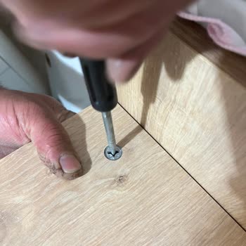 Kurulum Kılavuzu Olmadan Eksik Parçalar Ve Saygısız Müşteri Temsilcisi